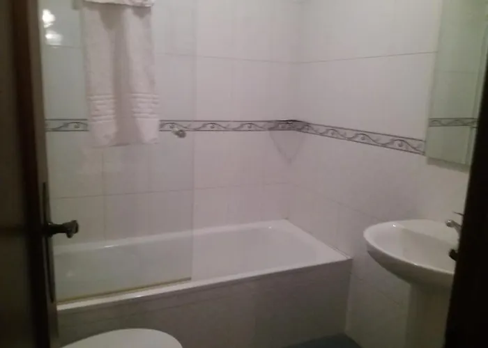 Escuelas Ii El Hoyo de Pinares